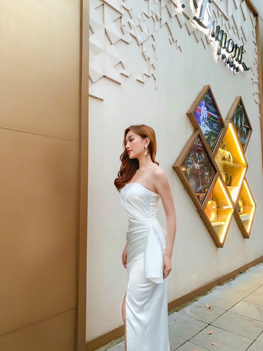 Đầm Dạ Hội Hai Dây Eo Cách Điệu - D426